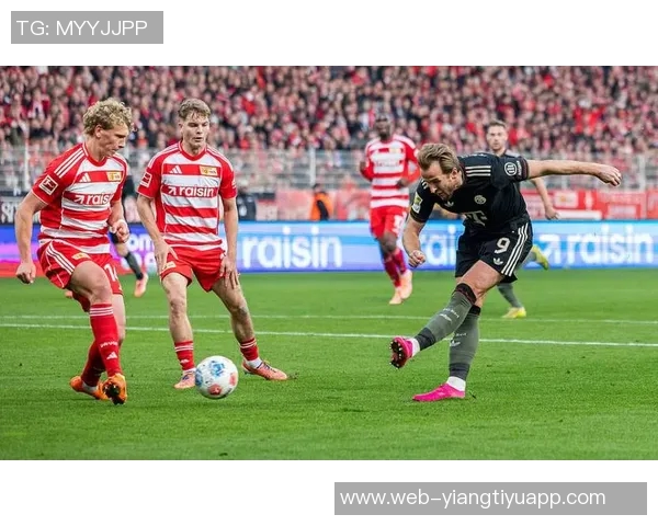 巴萨应对莱万离队危机计划锋线重组目标锁定阿尔瓦雷斯与凯恩